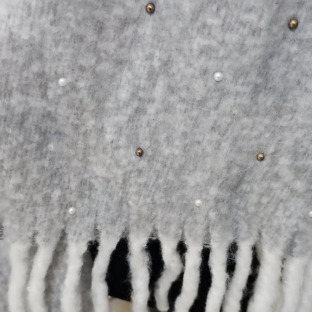 New Nordstrom Rack Faux Pearl Embellished Scarf Gray/White Os — image 7 of 8